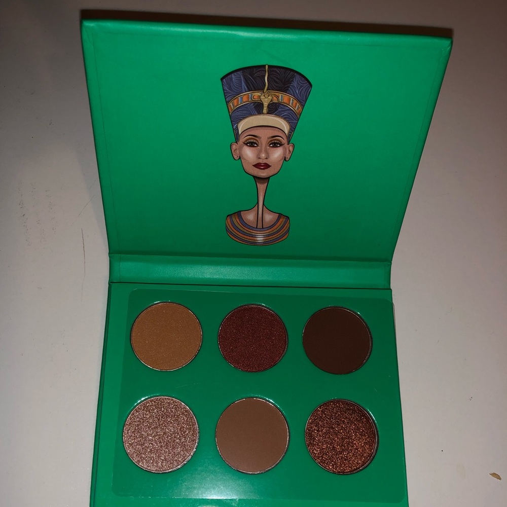 Juvia’s Place Nubian Eye Palette Mini
